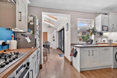 Kitchen (2)