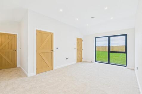 Thorpes Barn Photos (10).jpg