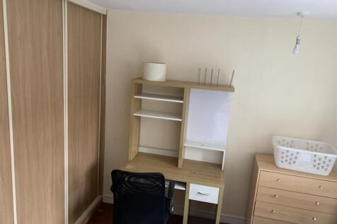 Flat 1, Russell Court, Russell Terrace, CV31 1EY photo 4