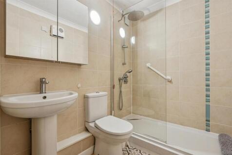 1 bed, 1 bath Flat in edinburgh - Photo 11