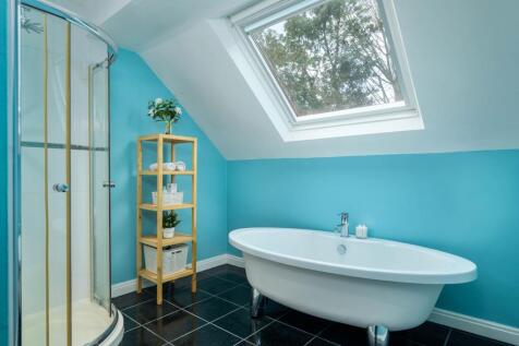 Main family bathroom 