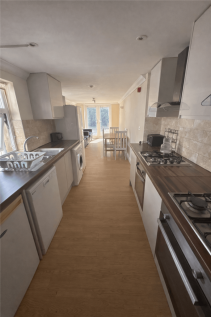 7 bedroom residential for rent