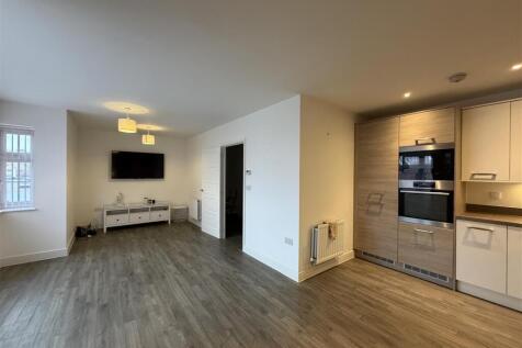 Lounge / Kitchen