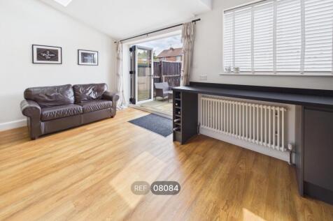 Carleton Crest, Pontefract, WF8 2QR photo 4