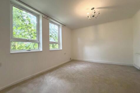 Willow Court, Exeter photo 3