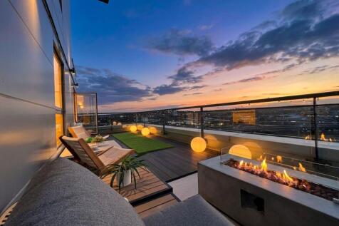 ROOF TERRACE