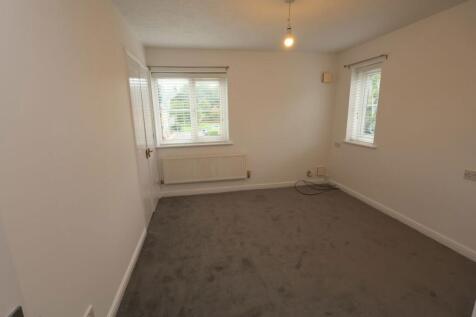 Eltham Ave photo 3