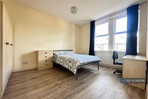 Large Front Bedroom
