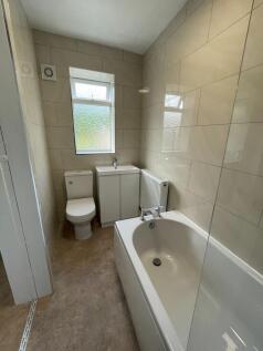 Wesley Place, Newcastle-under-Lyme, ST5 photo 5