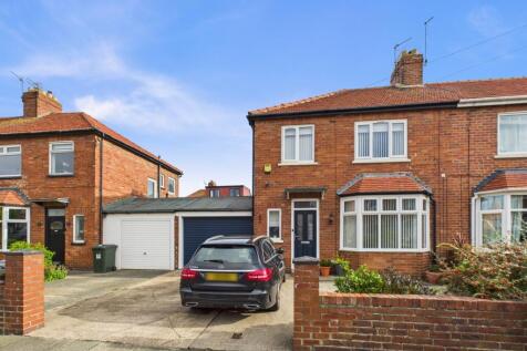 CAM02195G0-PR0092-STILL032