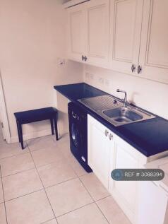 Robin Hood Way, London, SW15 photo 5