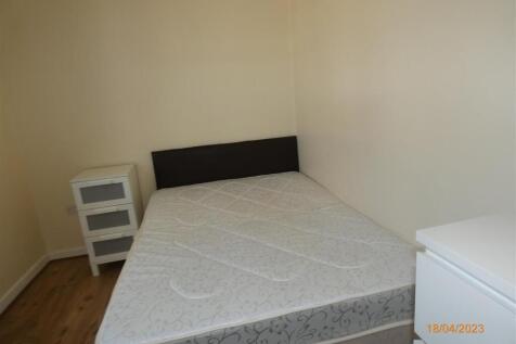 188b shield rodd bedroom.jpg