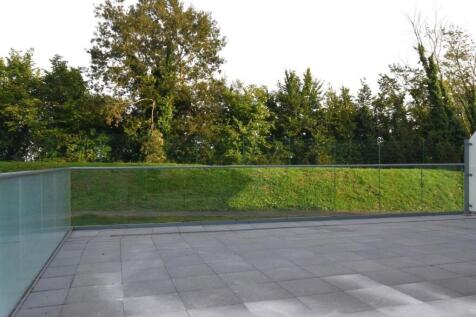 REAR PATIO