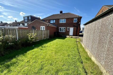 Peckover Drive, Pudsey photo 5