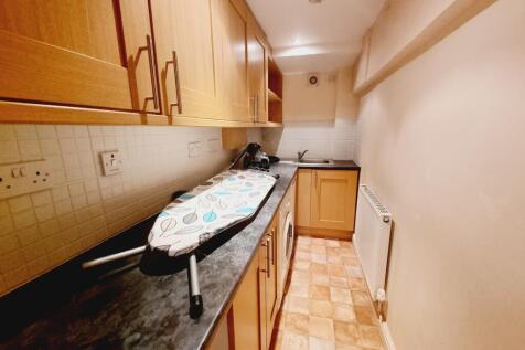 43 Clarendon Avenue, Leamington Spa photo 4