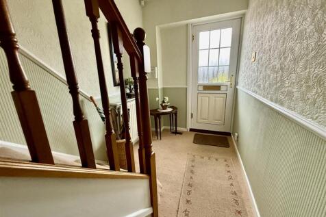 RECEPTION HALLWAY