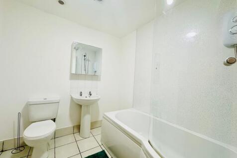 Harlaxton Drive, Lenton photo 5