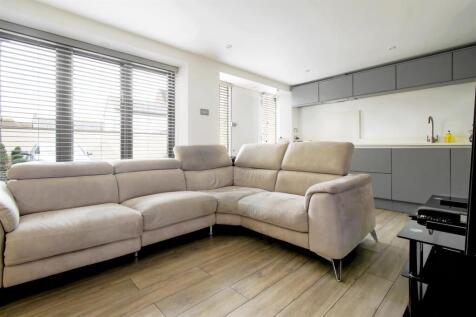 Living Room.jpg