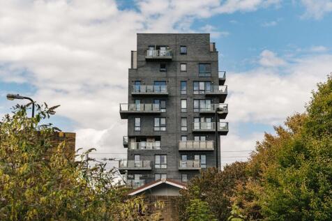 Biggs Square E9