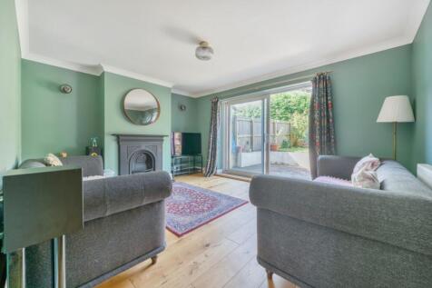 Sitting/Dining Room