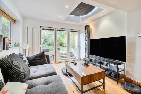 1357991-9-68e776f...