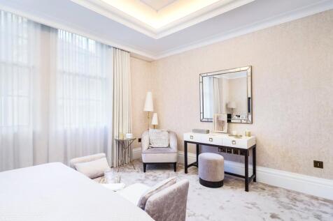 Corinthia Residences