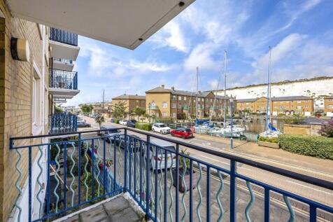 The Strand, Merto...