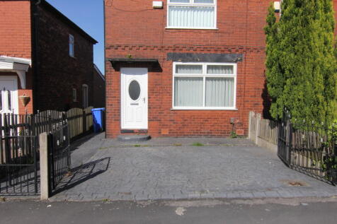 Albion Drive, Droylsden M43