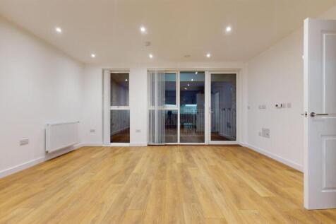 Property to rent in Beckton - Barrain London