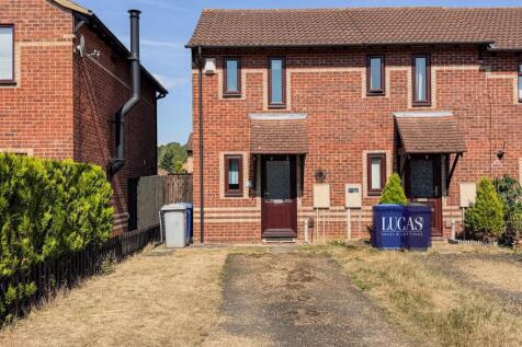 7 Wilton Rd Kettering-9.jpg