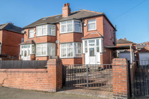 LET'S GO PRESENTS THIS SPACIOUS 3 BEDROOM SEMI DE