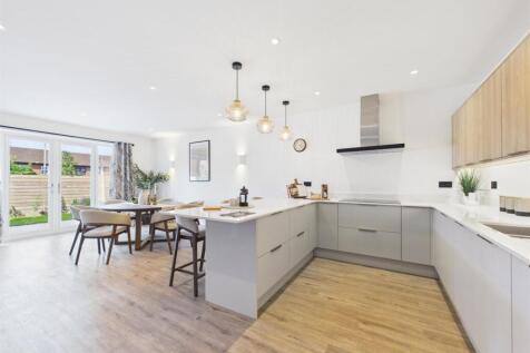 Kitchen/Dining Area