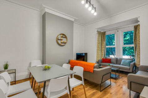 2 bed flat to rent Plaistow Ln, London BR1