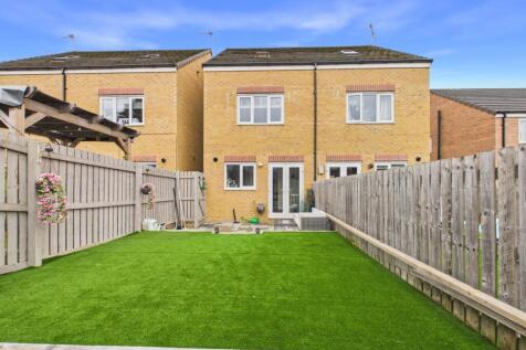24- Ryan Clarke EweMove Pontefract