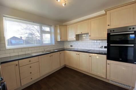 Priory Road, Oldswinford photo 3