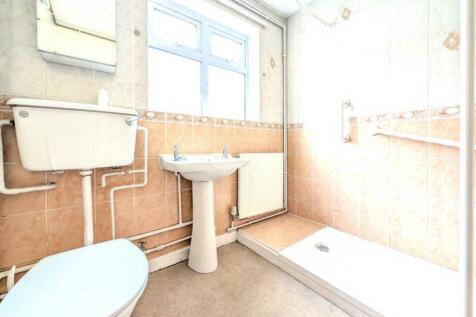 pbox-bathroom-335859.jpg