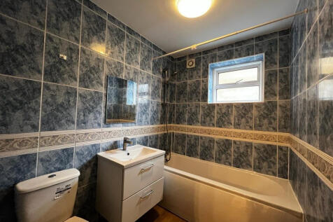 Ground Floor Flat Rear, 208 Fulham Palace Road, London, London, W6 photo 3