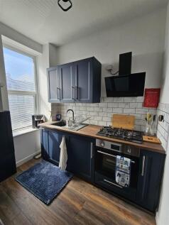 Modern 1-Bedroom Flat in Riverside