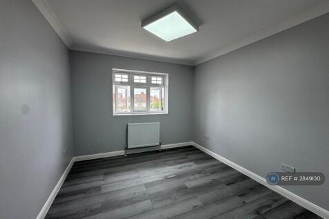 Mawney Road, Romford, RM7 photo 3