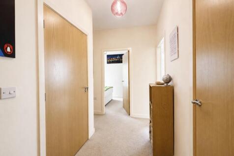 Hallway.jpeg