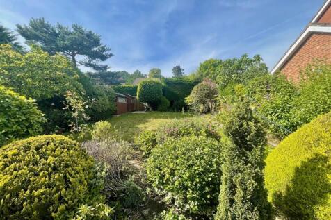 25 Sandringham New Garden.jpg