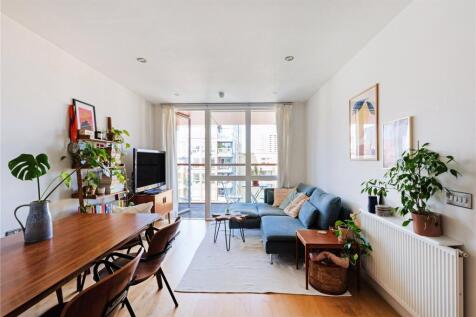 London, E8 - property photo