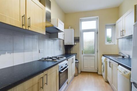 Park Avenue, Knaresborough, HG5 photo 3