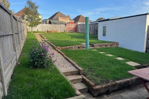 Overhill, Southwick, BN42 photo 3