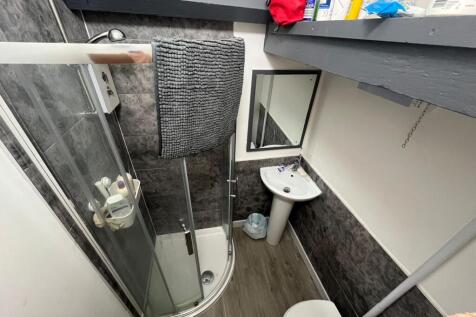 Top Floor Flat, 3 King Square photo 4
