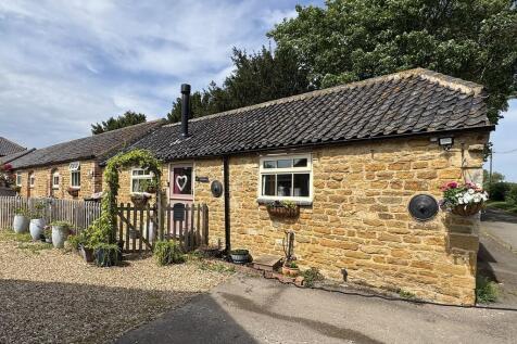 Nottingham, NG13 - property photo