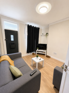 2-bed house on Paget Street, Loughborough, £1,603/mo