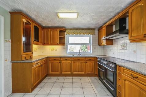 Fitted Kitchen