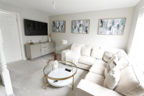 Cedar Close, Shefford photo 4