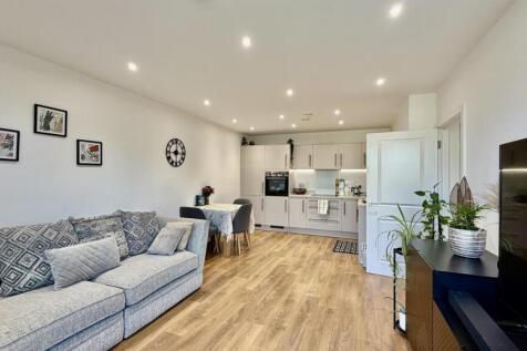 Property for rent in Mahindra Way
